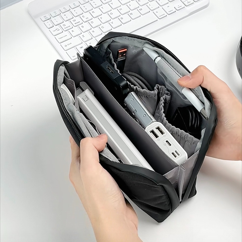 Tech Accessories Travel Organizer Pouch - Organizador de cabos em formato de