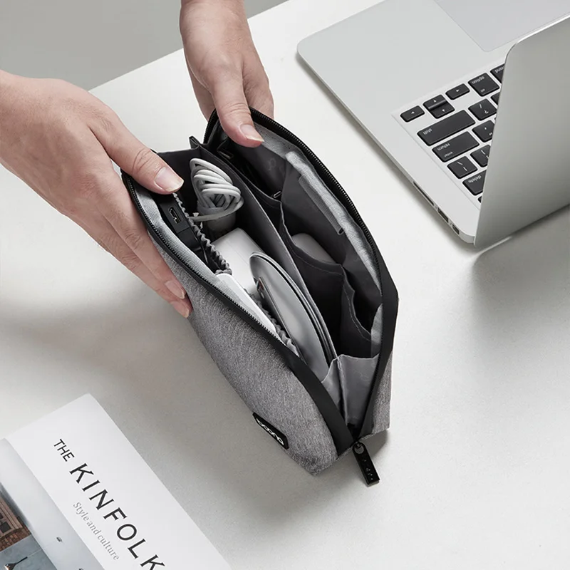 Organizador de cabos em format - Tech Accessories Travel Organizer Pouch avaliação e preço